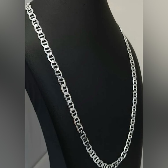 Menโs Solid Sterling Silver Mariner Design Necklace. - Picture 2 of 7